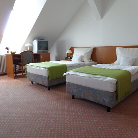 Hotel Tannenhof บาเดน-บาเดน ภายนอก รูปภาพ
