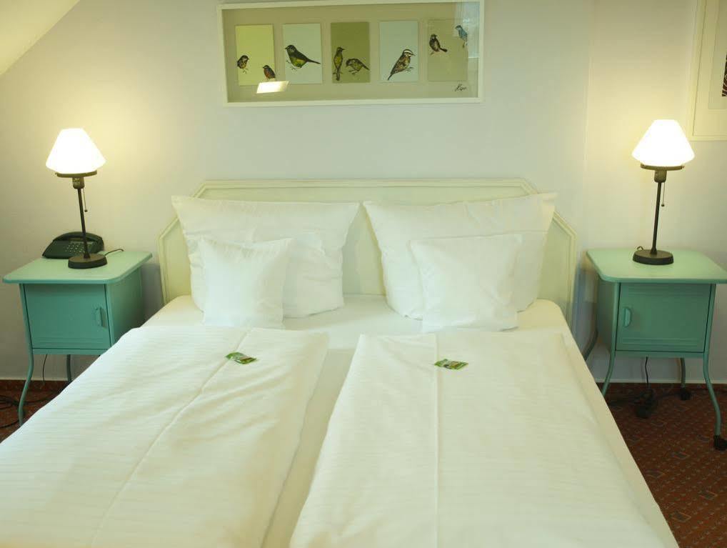 Hotel Tannenhof บาเดน-บาเดน ภายนอก รูปภาพ