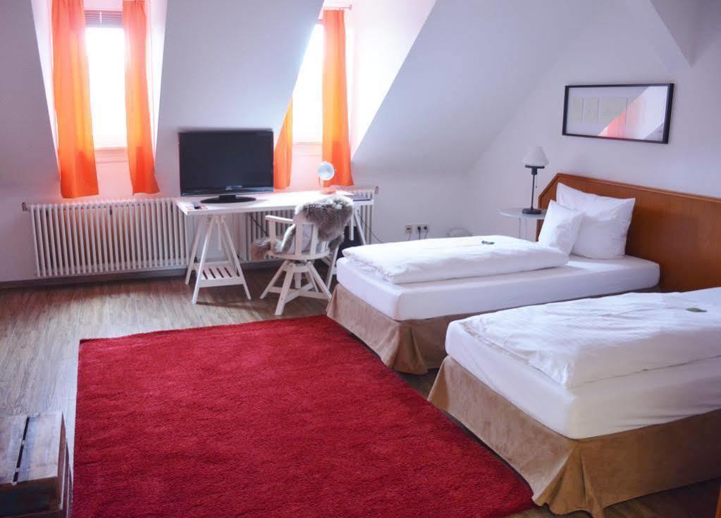 Hotel Tannenhof บาเดน-บาเดน ภายนอก รูปภาพ