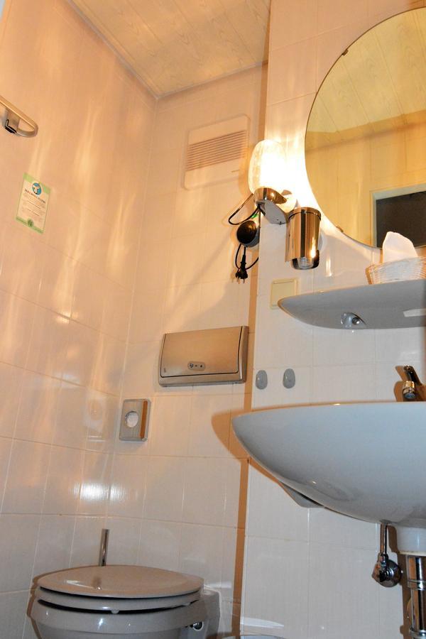 Hotel Tannenhof บาเดน-บาเดน ภายนอก รูปภาพ