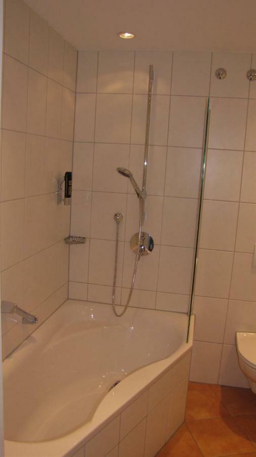 Hotel Tannenhof บาเดน-บาเดน ภายนอก รูปภาพ